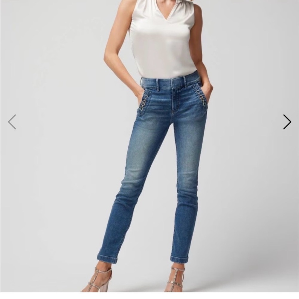 WHBM Everyday Soft High Rise Slim Ankle Blue Jeans 2 Long Horsebit Chain 2L